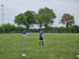 Trainingen van S.K.N.W.K. JO19-1 van donderdag 24 april 2025 (23/154)